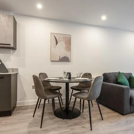 Stayzeni, Ouse Court Stunning 1 Bed Flat *